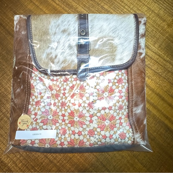 Myra "Cool" Hair-on & Rug Backpack - Picture 13 of 15